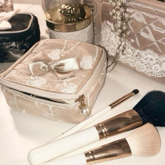 Meet your Posher, Isbah - Picture 3 of 10